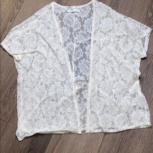 Abercrombie& Fitch lace kimono